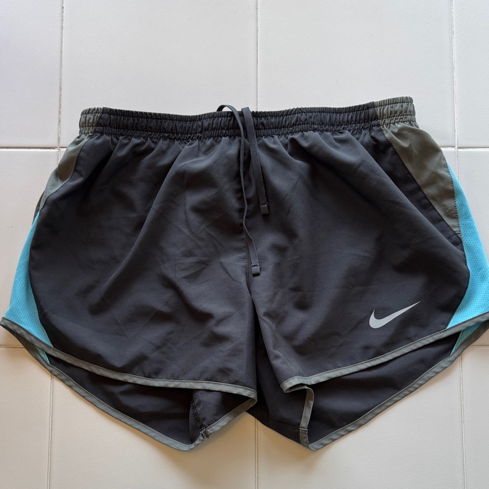 Nike Women's Athletic Shorts in Gray and Light Blue